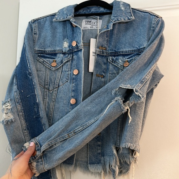 NWT Zara distressed denim jacket - Picture 5 of 7